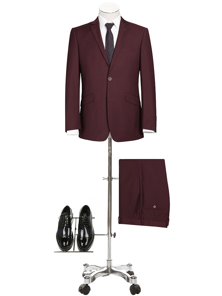 CRÉEZ VOTRE FORFAIT : Nouveau costume bordeaux (Le forfait comprend : un costume 2 pièces, une chemise, une cravate ou un nœud papillon, et une pochette assortie)