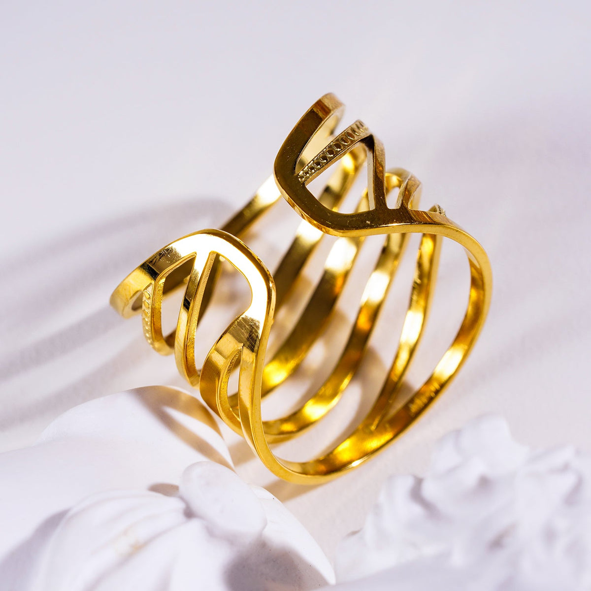 ODESA : bague texturée multicouches torsadées