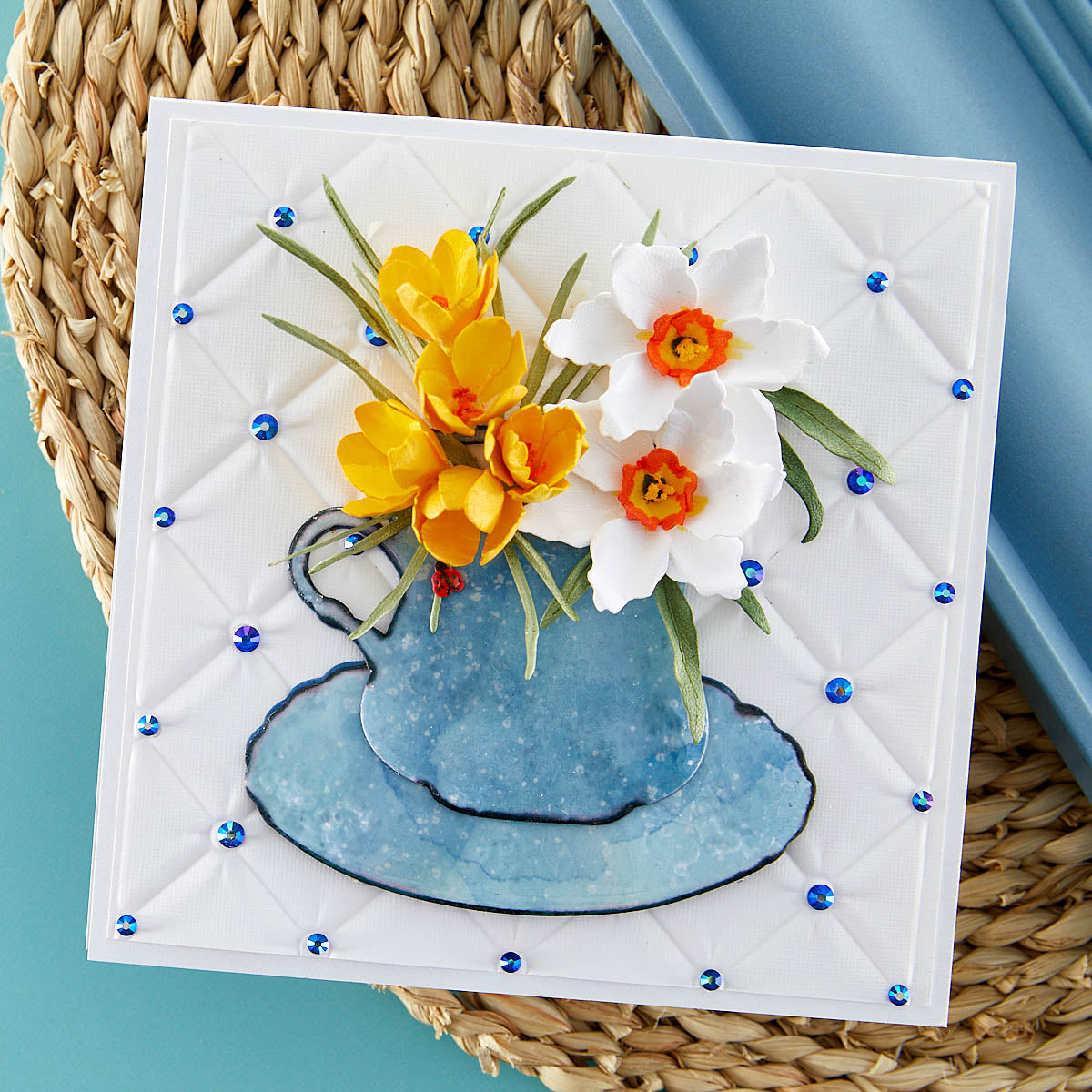 Matrices de découpe Crocus et Coccinelles de la collection Snow Garden par Susan Tierney-Cockburn