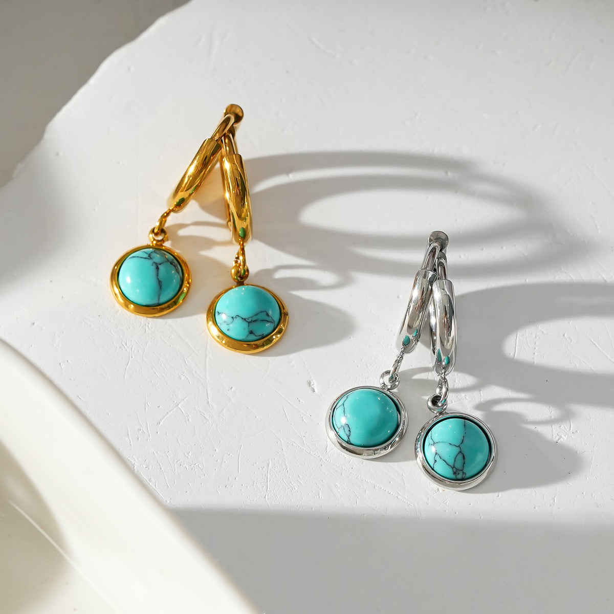Boucles d'oreilles créoles pendantes en pierre naturelle Style SAGRES Gold : Inspiration Vintage