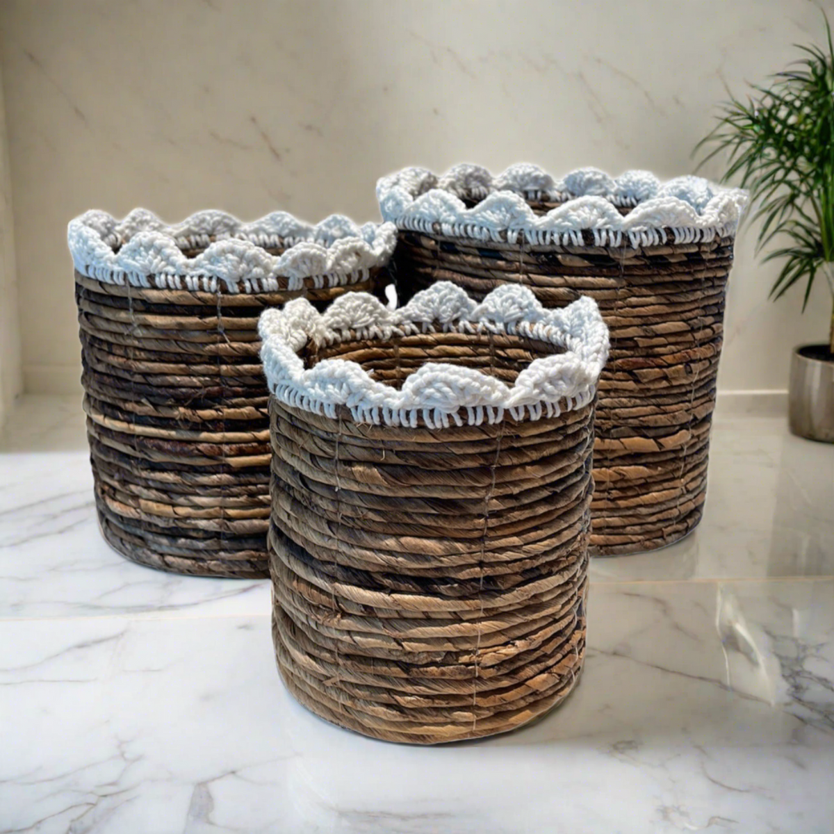 Panier de jardinière à volants en feuille de bananier et macramé