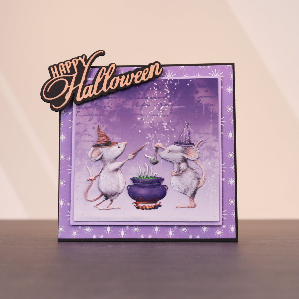 Carnation Crafts Le kit d'artisanat en papier The Enchanters (882785)