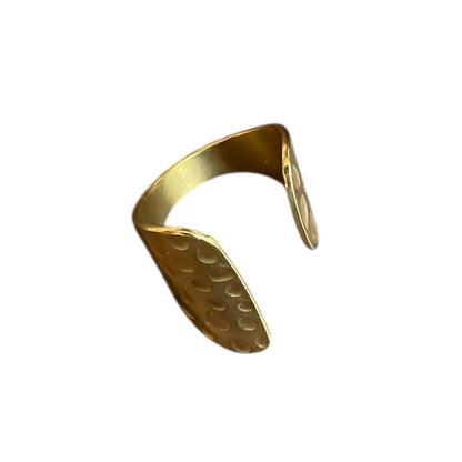 Bague menottes martelée – Acier inoxydable doré