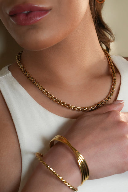 Style ABBOT : Collier ras-du-cou épais à maillons ovales entrelacés