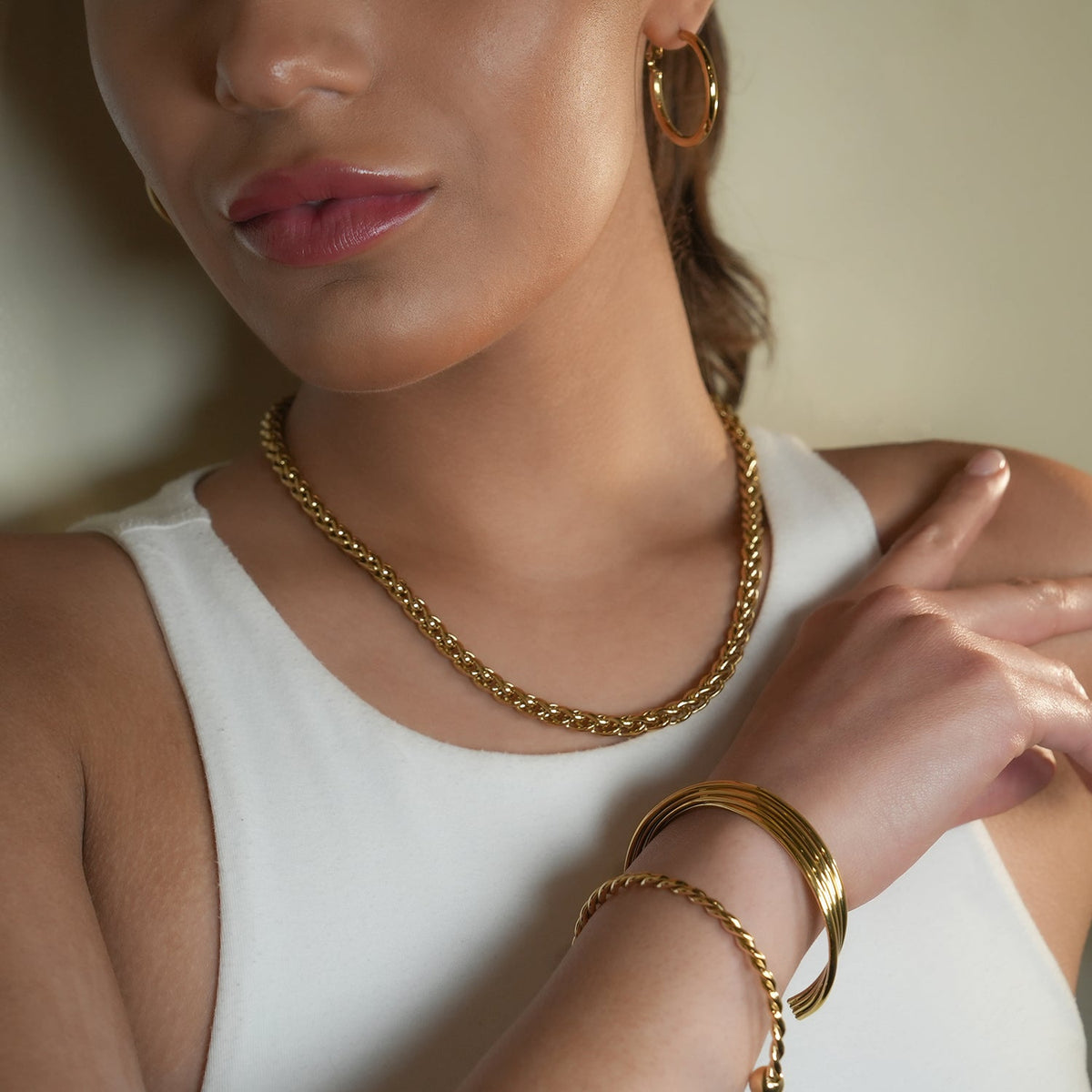 Style ABBOT : Collier ras-du-cou épais à maillons ovales entrelacés