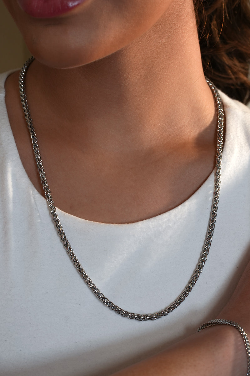 Style ALDGATE : Élégance Audacieuse - Collier Chaîne Byzantine Chunky de Largeur Moyenne en Argent.