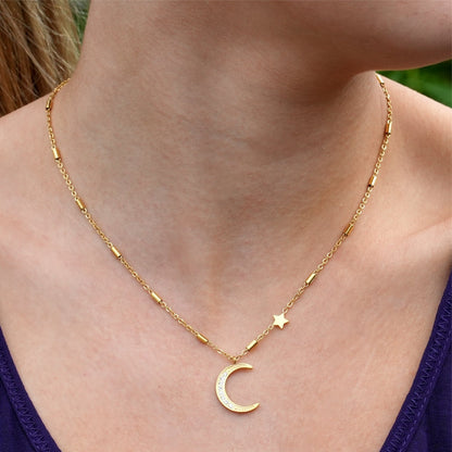 ALMERIA Gold : Magie Céleste - Collier Lune Croissante et Étoile Orné de Zircons