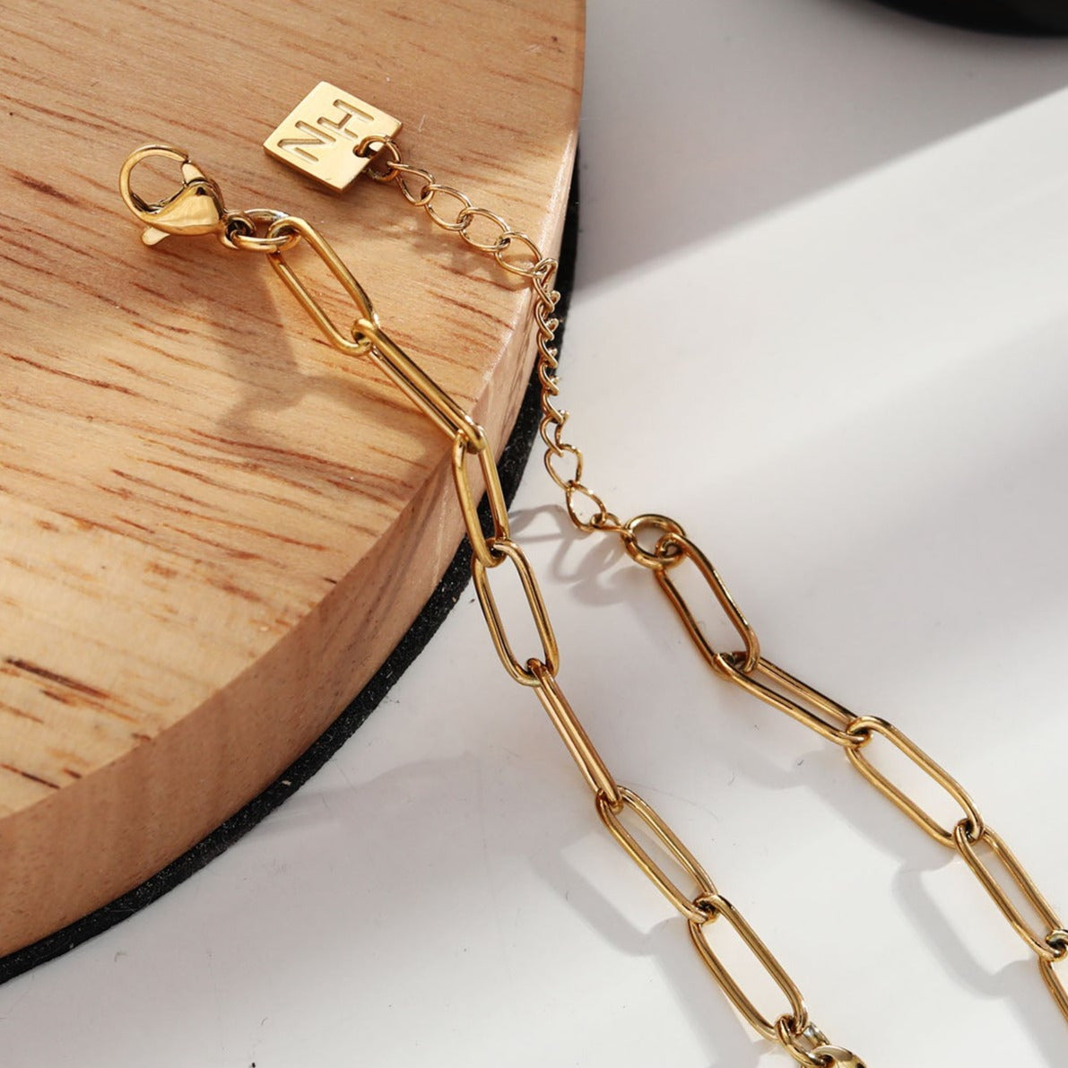 AMMA Gold : Collier chaîne trombone et perles ovales