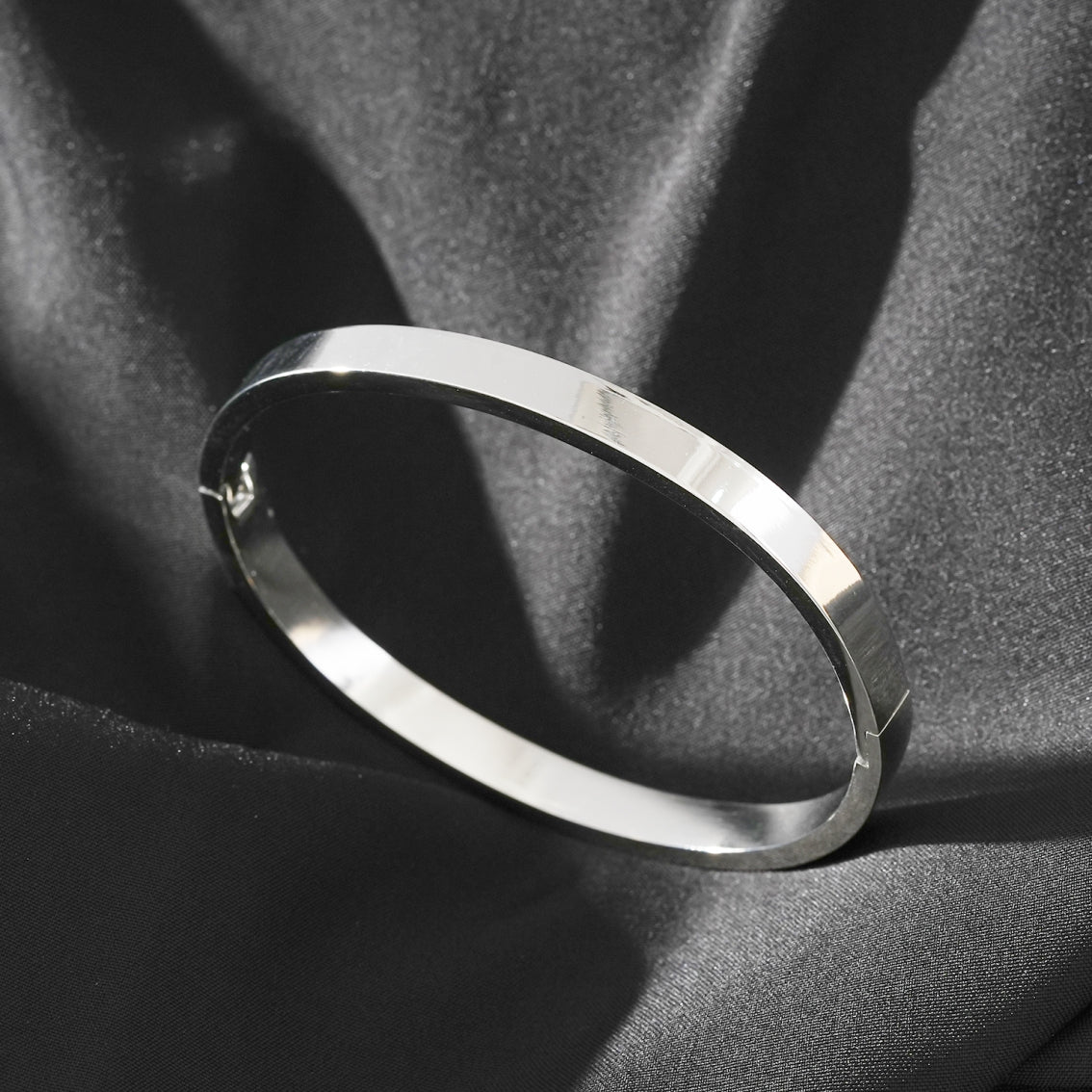 ATTILI : Bracelet jonc minimaliste classique en argent