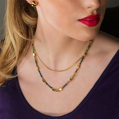 Style AYESHA : Collier chaîne bohème élégant orné de perles en cristal et de perles dorées