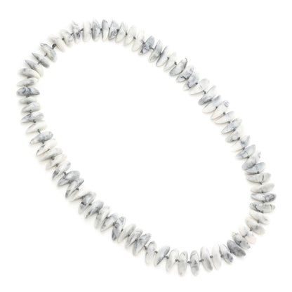 Collier de perles en résine