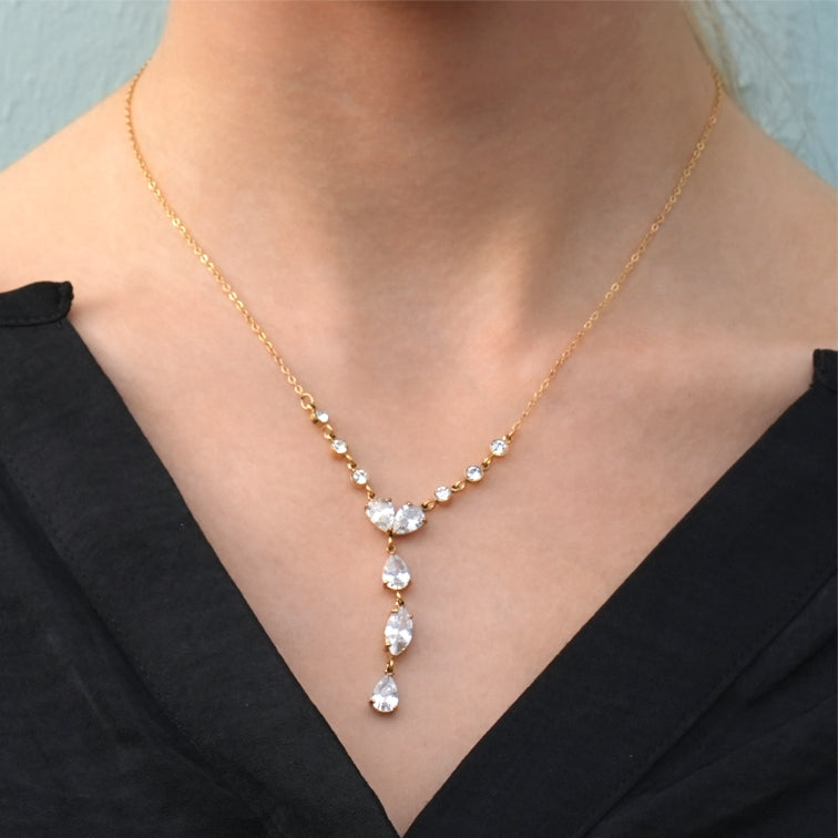 Style BUCKIE : Collier chaîne multi-pendentifs en zircone