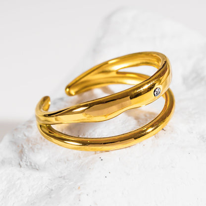 CARMELITA : Bague solitaire double bande minimaliste moderne en zircone (CZ)
