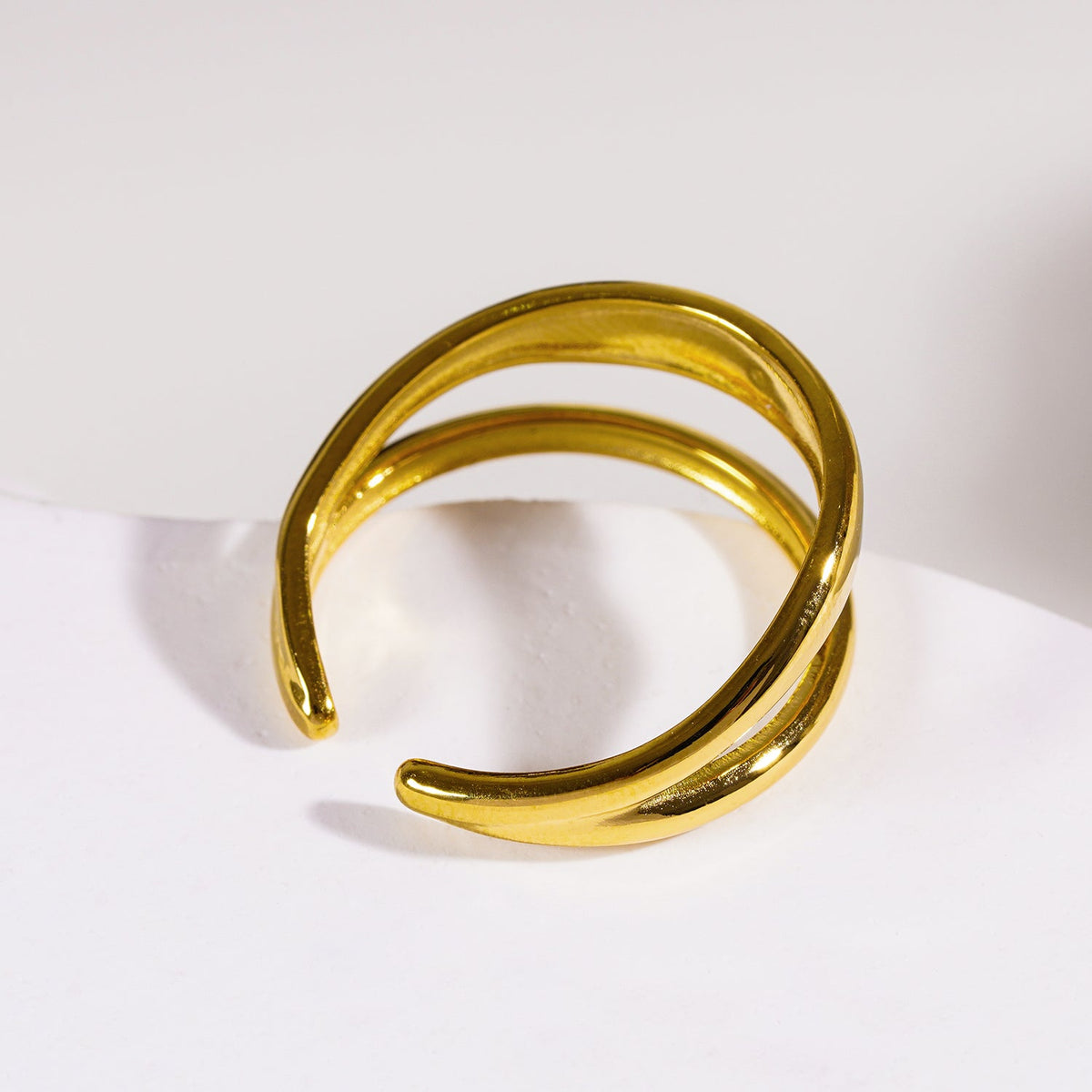 CARMELITA : Bague solitaire double bande minimaliste moderne en zircone (CZ)