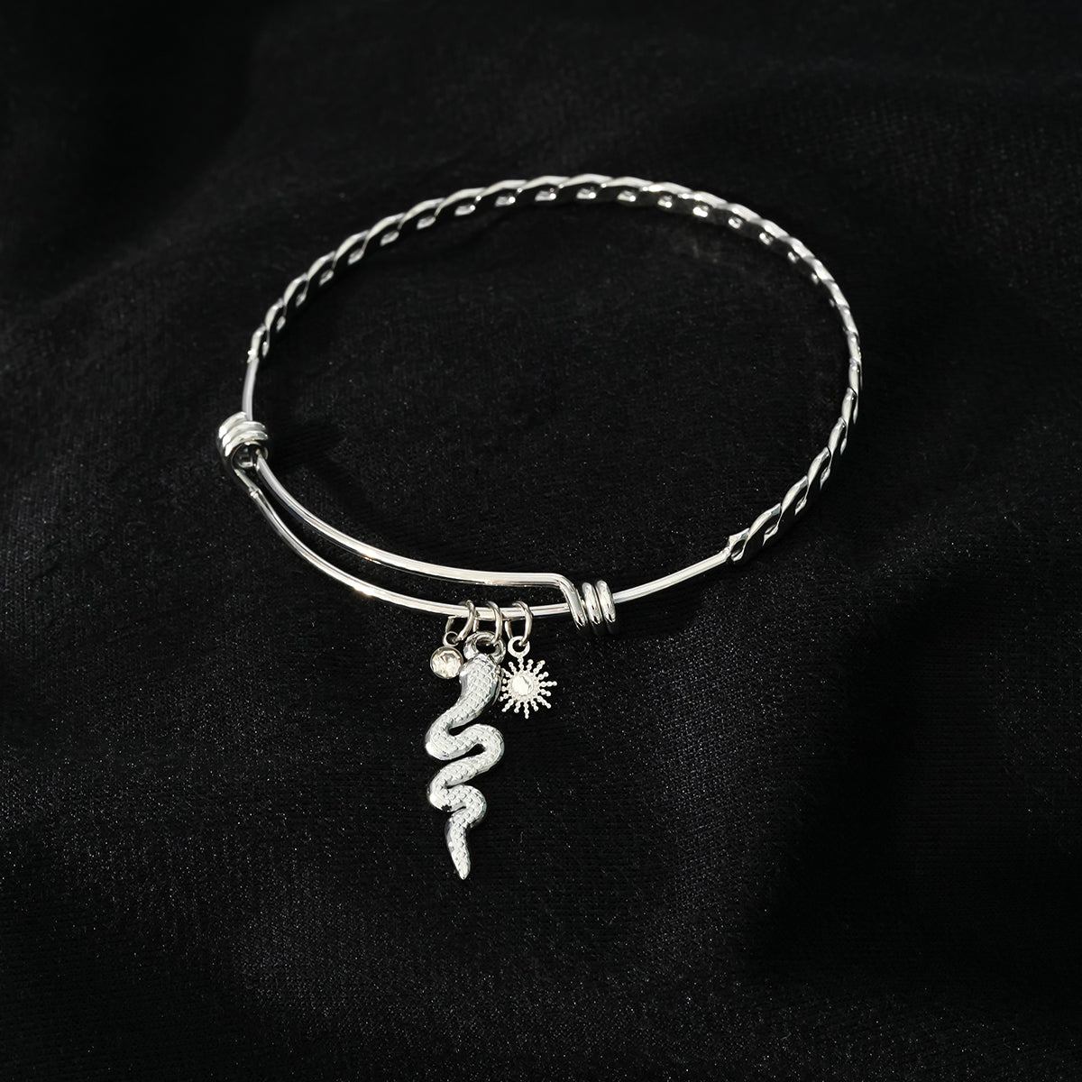 CATALINA Or Blanc (ton argenté) : Bracelet avec Breloques Serpent, Symbole Solaire et Zirconia (CZ).