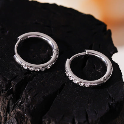 DARCI : Mini créoles classiques en argent incrustées de pierres précieuses en zircone