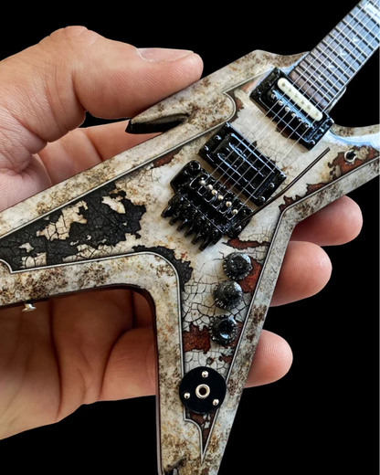 Guitare miniature Dean Dimebag Rust Razorback - Sous licence officielle