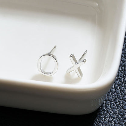 OX Argent (Or blanc) : Boucles d'oreilles clous Baisers, Câlins et Éclat