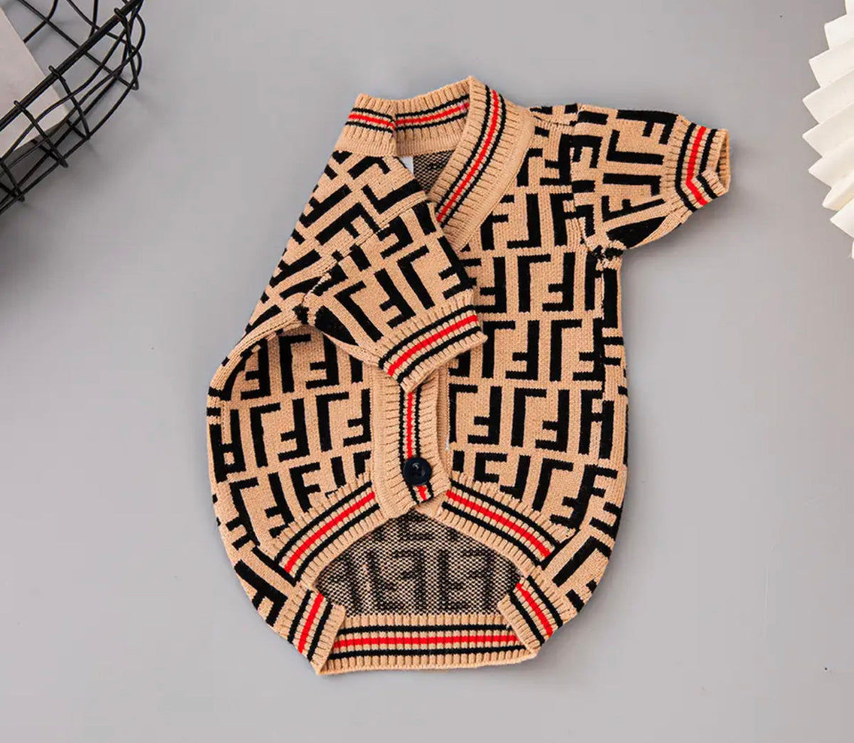 Cardigan douillet Furendi pour chien | Pull à superposer au quotidien