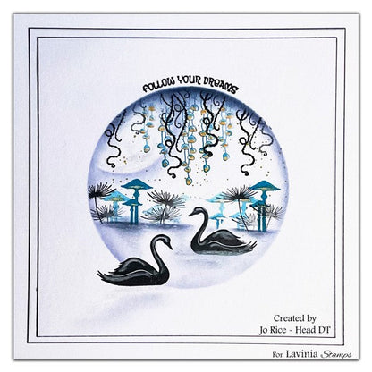 Lavinia Stamp - Cygnes