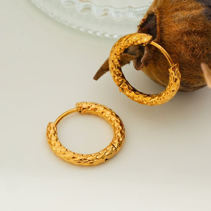 EDGWARE Gold: Decorative Hammered Hoop Earrings