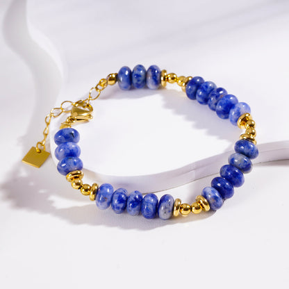 ELINA : Bracelet bohème moderne en sodalite et perles dorées