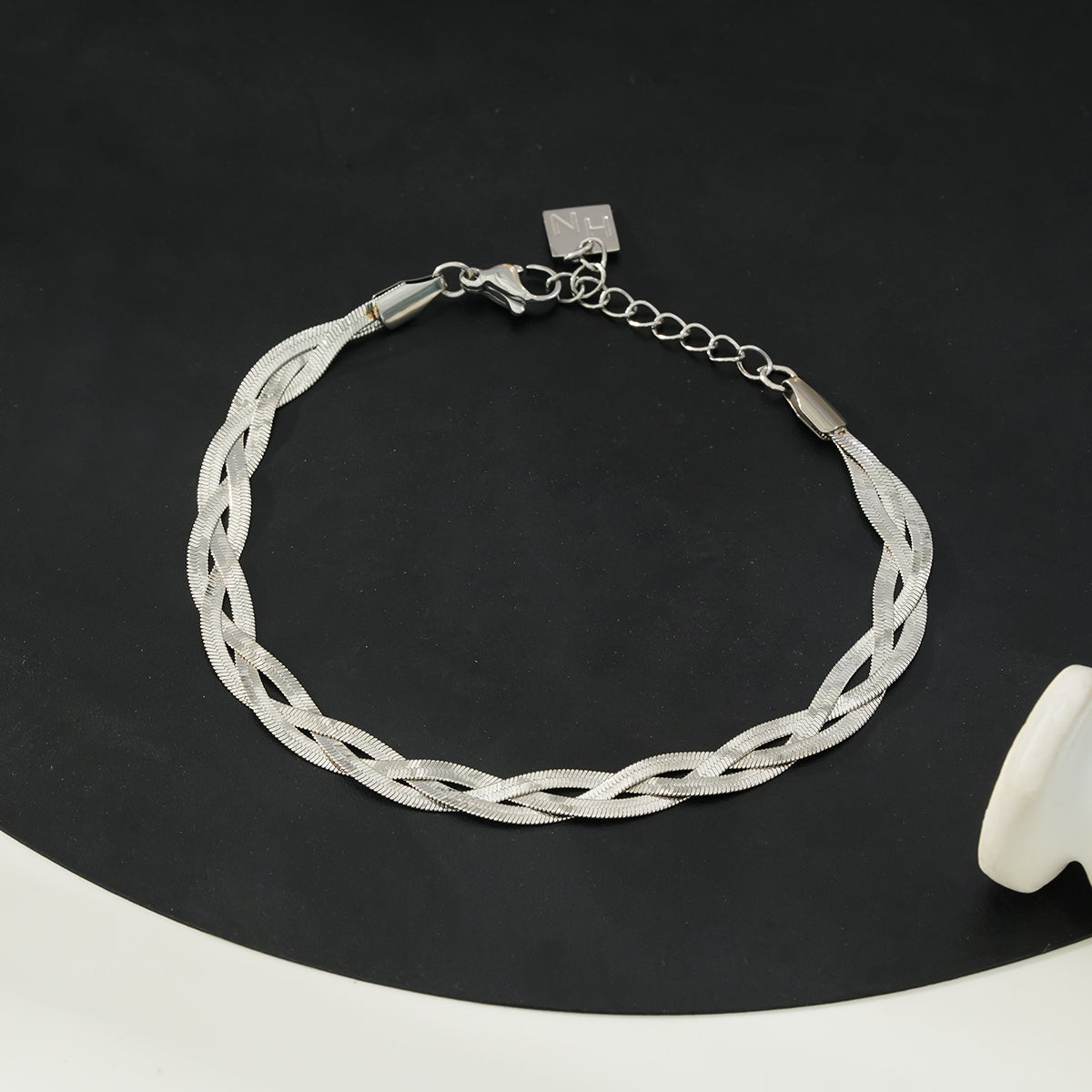 ELLA Or Blanc (Ton Argenté) : Bracelet Texturé Peau de Serpent Chevrons Entrelacés