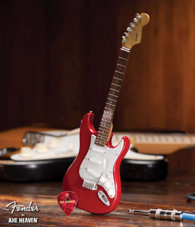 Réplique de guitare Fender™ Stratocaster™ rouge classique
