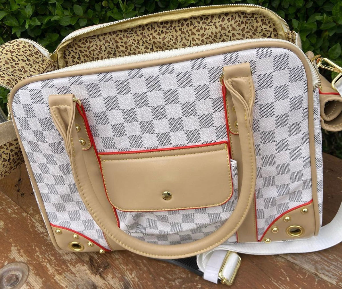 Tinker Bell Pet Carrier – Luxury Travel Bag for Dogs