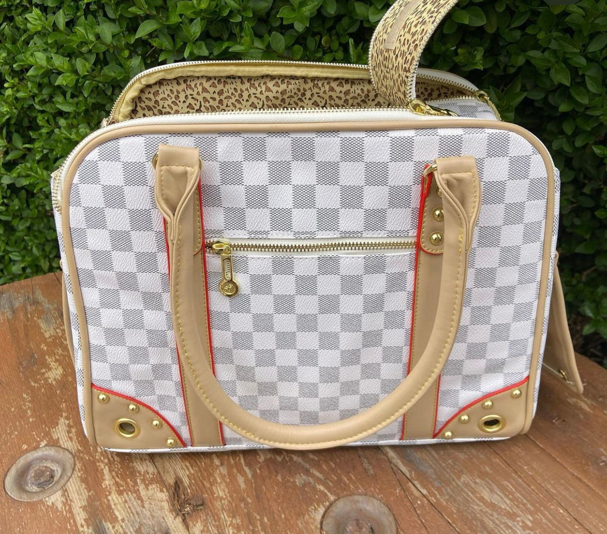Tinker Bell Pet Carrier – Luxury Travel Bag for Dogs