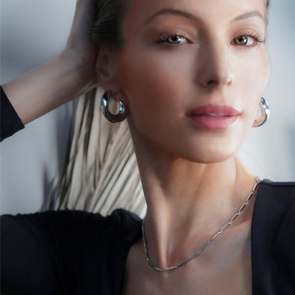 Collier Chaîne Perles Forme Géométrique Minimaliste GUMIA Argent