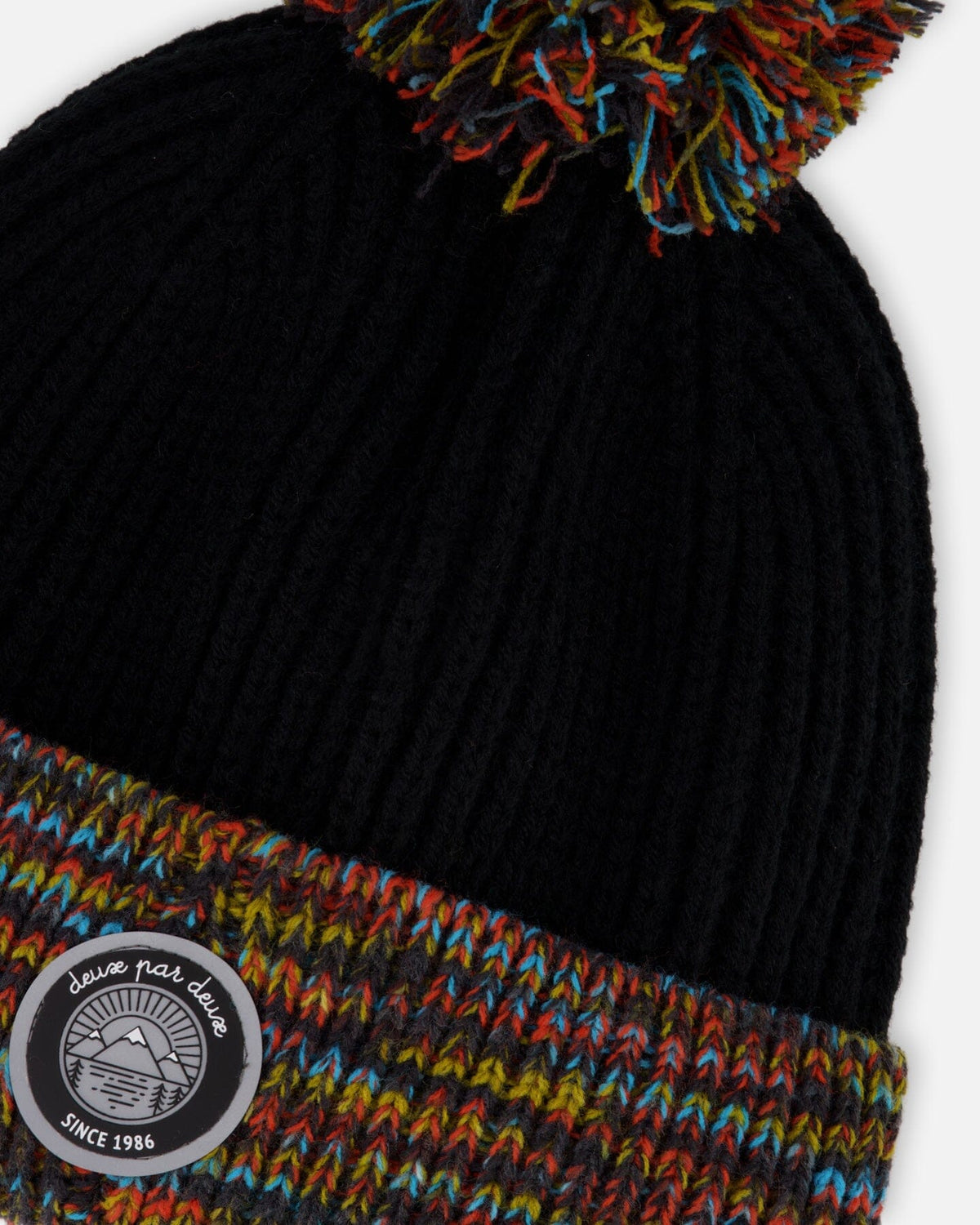 Bonnet d'hiver en maille doublé avec pompon noir et multicolore