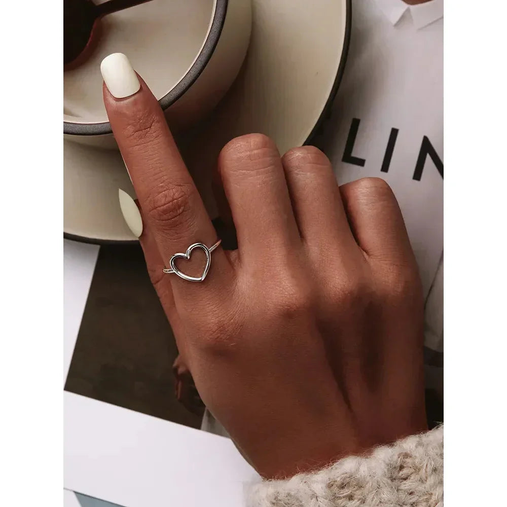 925 Sterling Silver Minimal Heart Band Ring