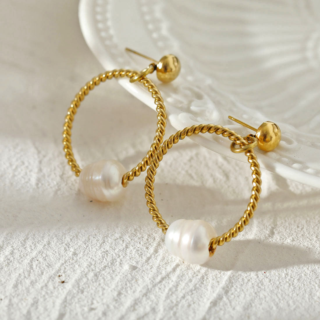 Boucles d'oreilles HAILEY en perles d'eau douce naturelles