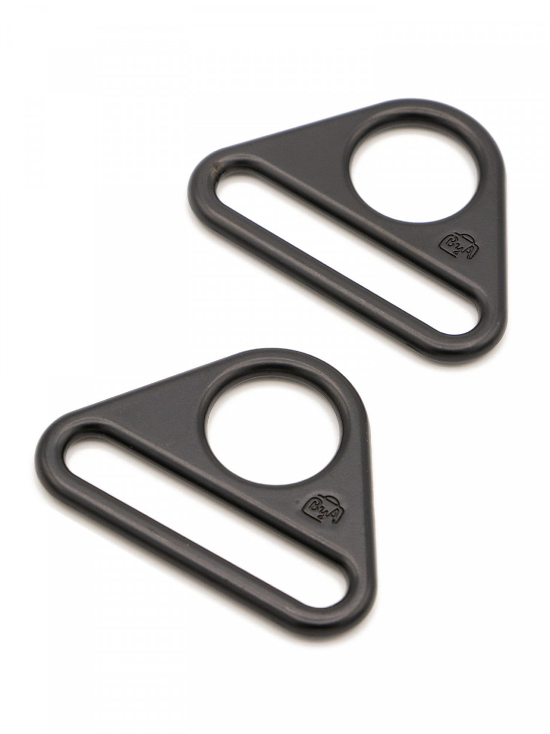 Paire d'anneaux triangulaires plats de 3,8 cm de By Annie