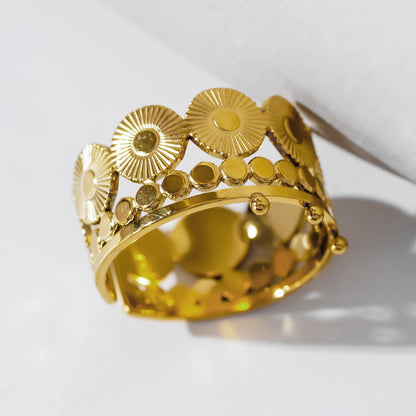 HIYAS : Digne d'une Reine - la bague Couronne.