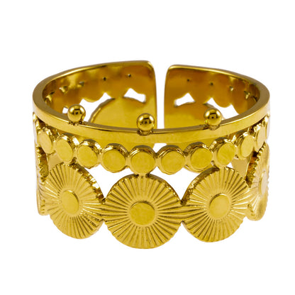 HIYAS : Digne d'une Reine - la bague Couronne.
