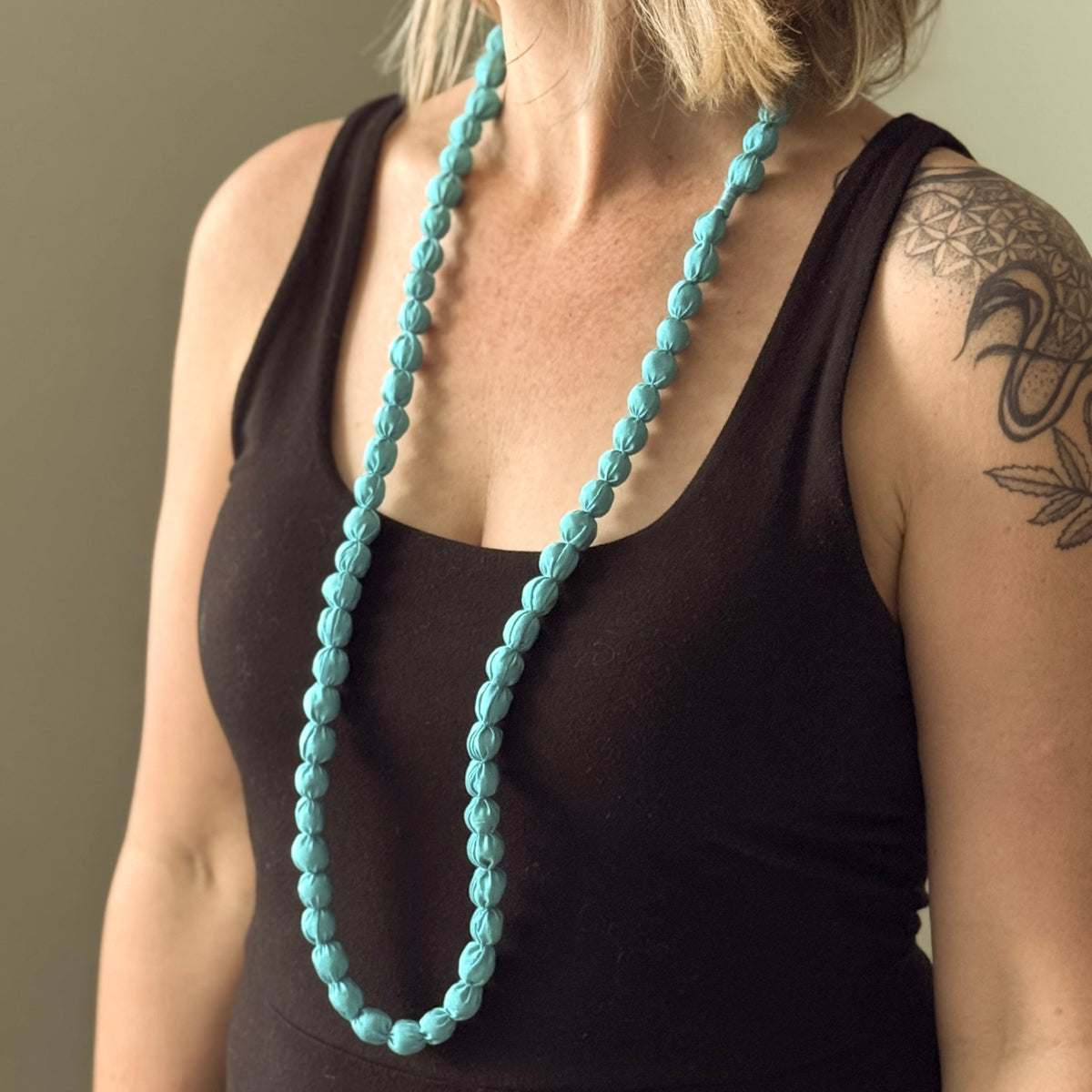 Single Strand Fabric Ball Necklace