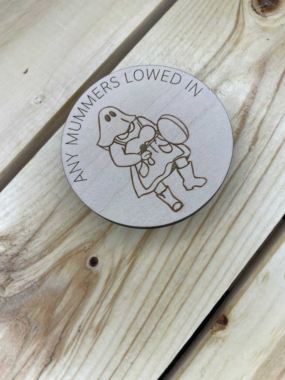 Newfoundland Round Wooden Fridge Magnet