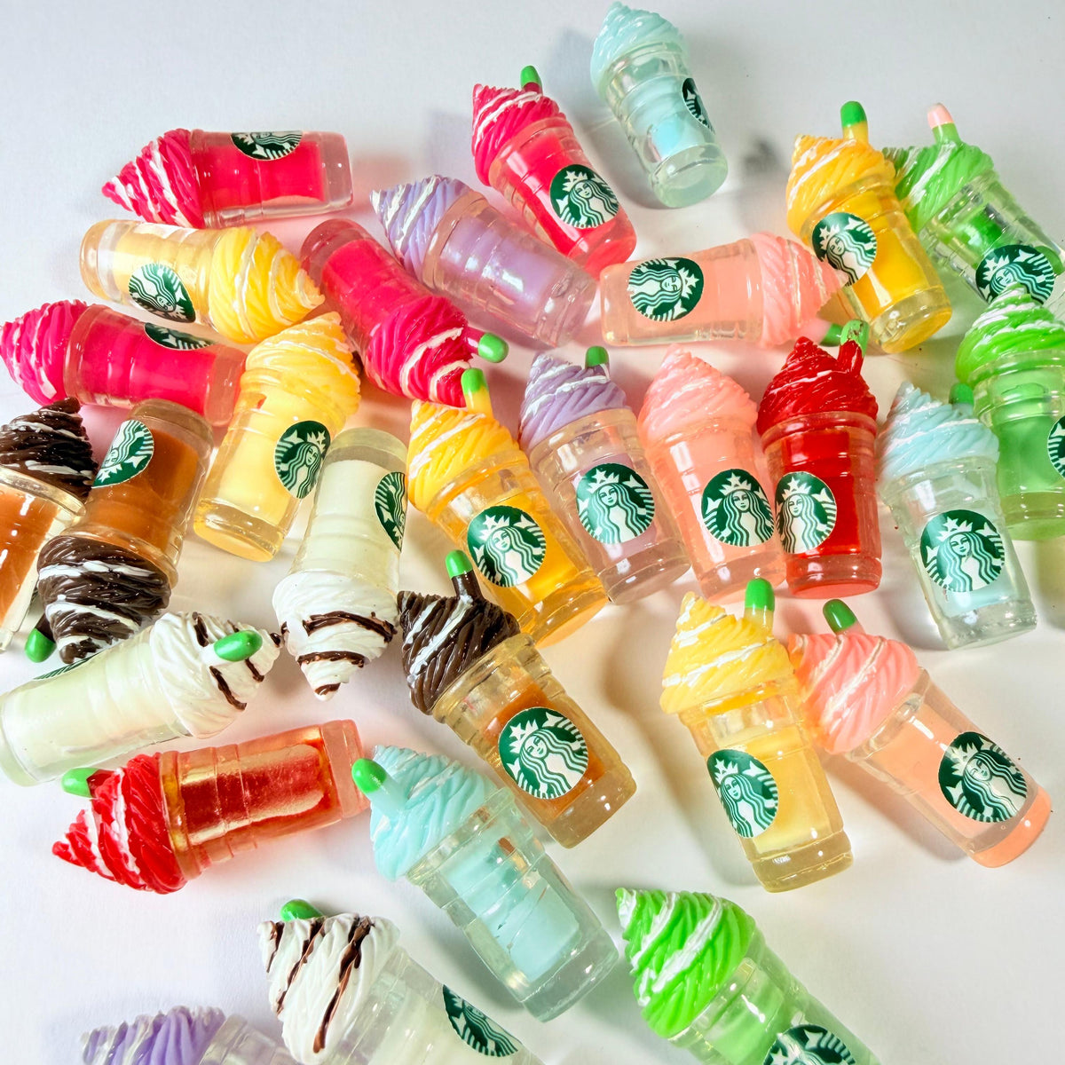 Breloques de boisson Frappuccino mixtes pour l'artisanat de bricolage