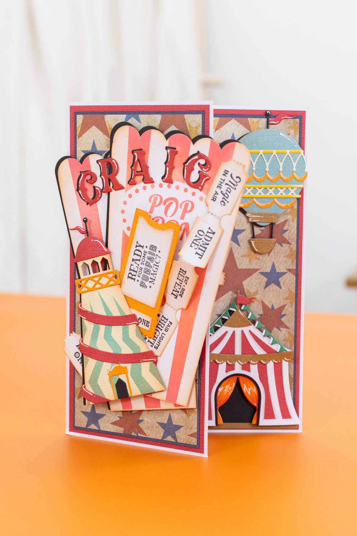 Jeu de matrices et de pochoirs en métal vintage sur le thème du carnaval - Helter Skelter