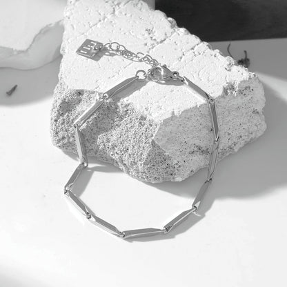 Style ITARSI Argent : Bracelet chaîne à perles géométriques minimalistes