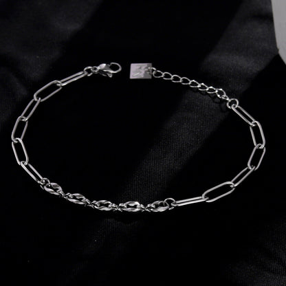 Bracelet en chaîne IZARA avec trombones et perles ovales en argent