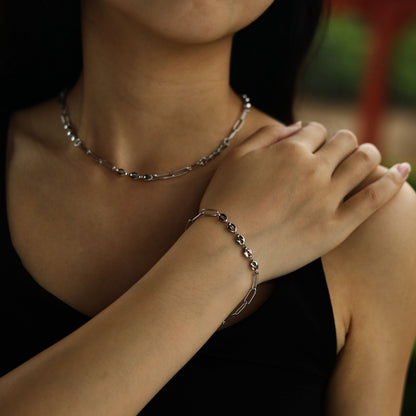 Bracelet en chaîne IZARA avec trombones et perles ovales en argent
