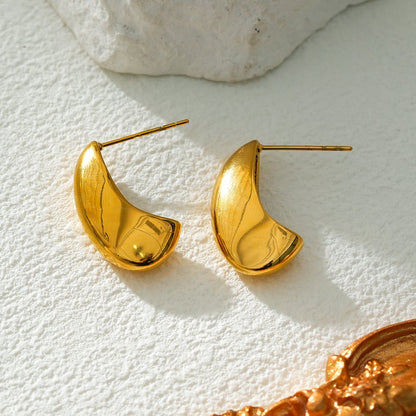 KEENE Gold : Clous d'oreilles géométriques légers à l'allure massive