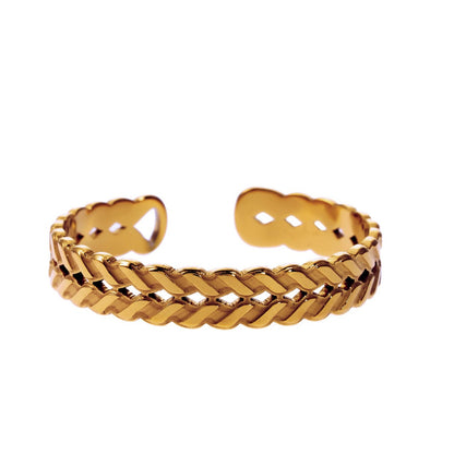 LUCAS : Bague texturée avec motif chevrons superposés