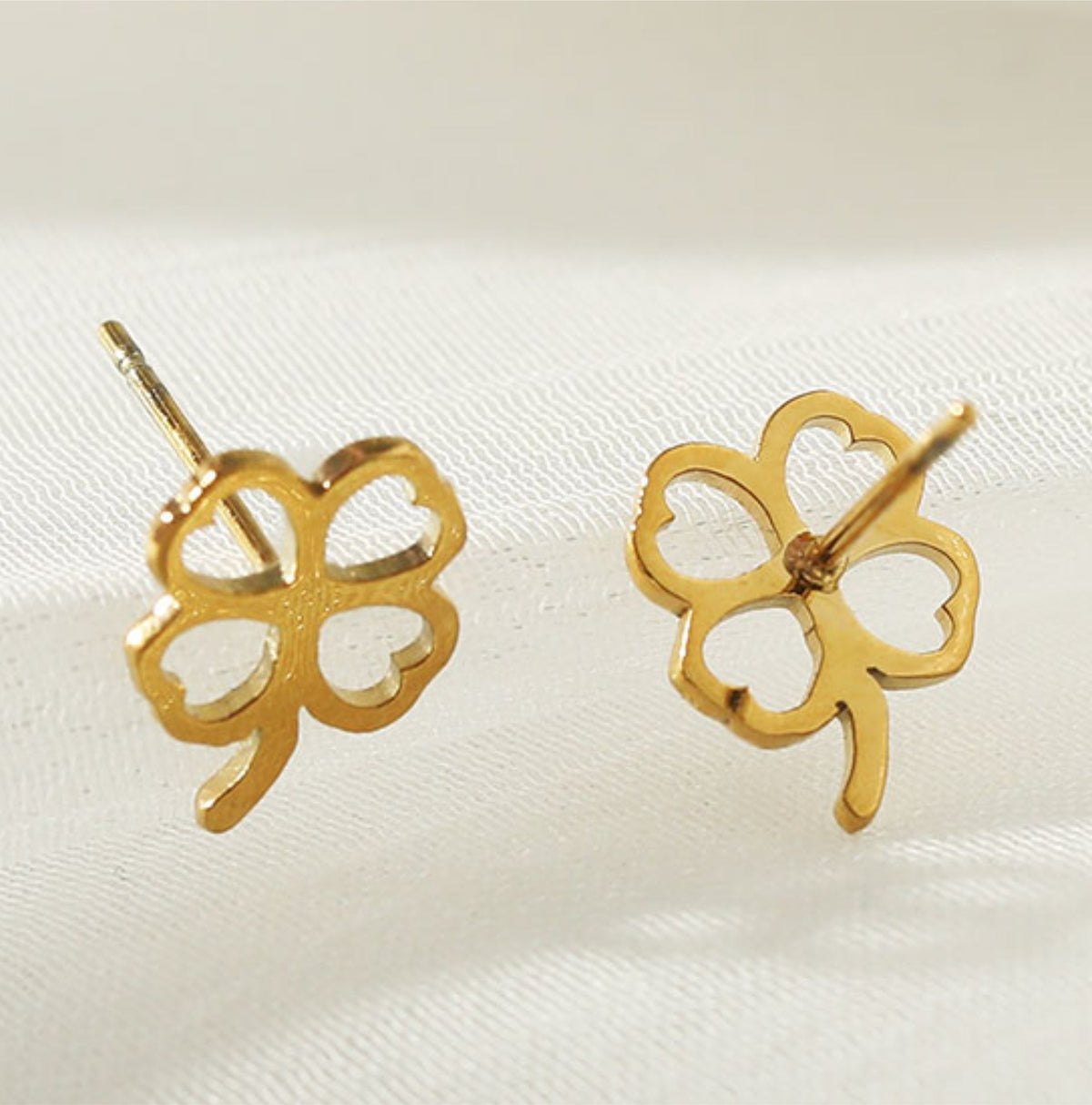 LUCKY Stud Earrings