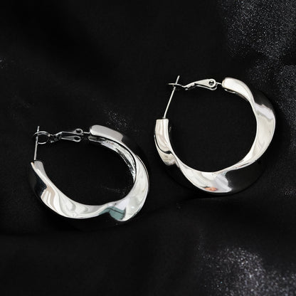 Style MARFA Or Blanc (Tons Argentés) : Boucles d'Oreilles Créoles Abstraites Sculpturales