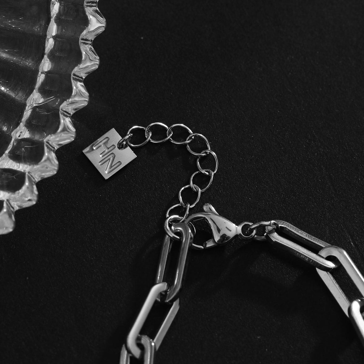 JACKI : Bracelet contemporain en argent avec trombone