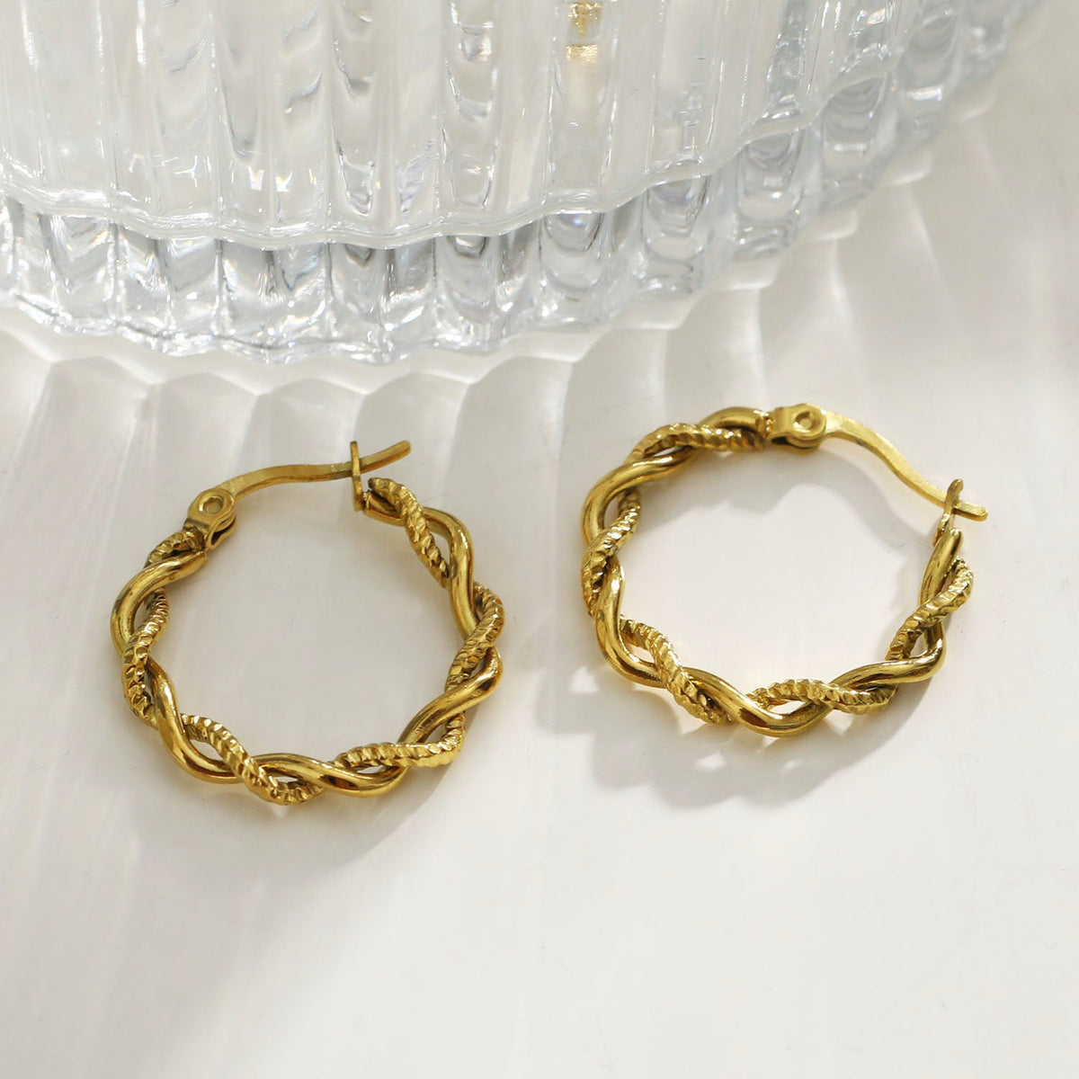 Boucles d'oreilles créoles torsadées texturées BARBARA Gold